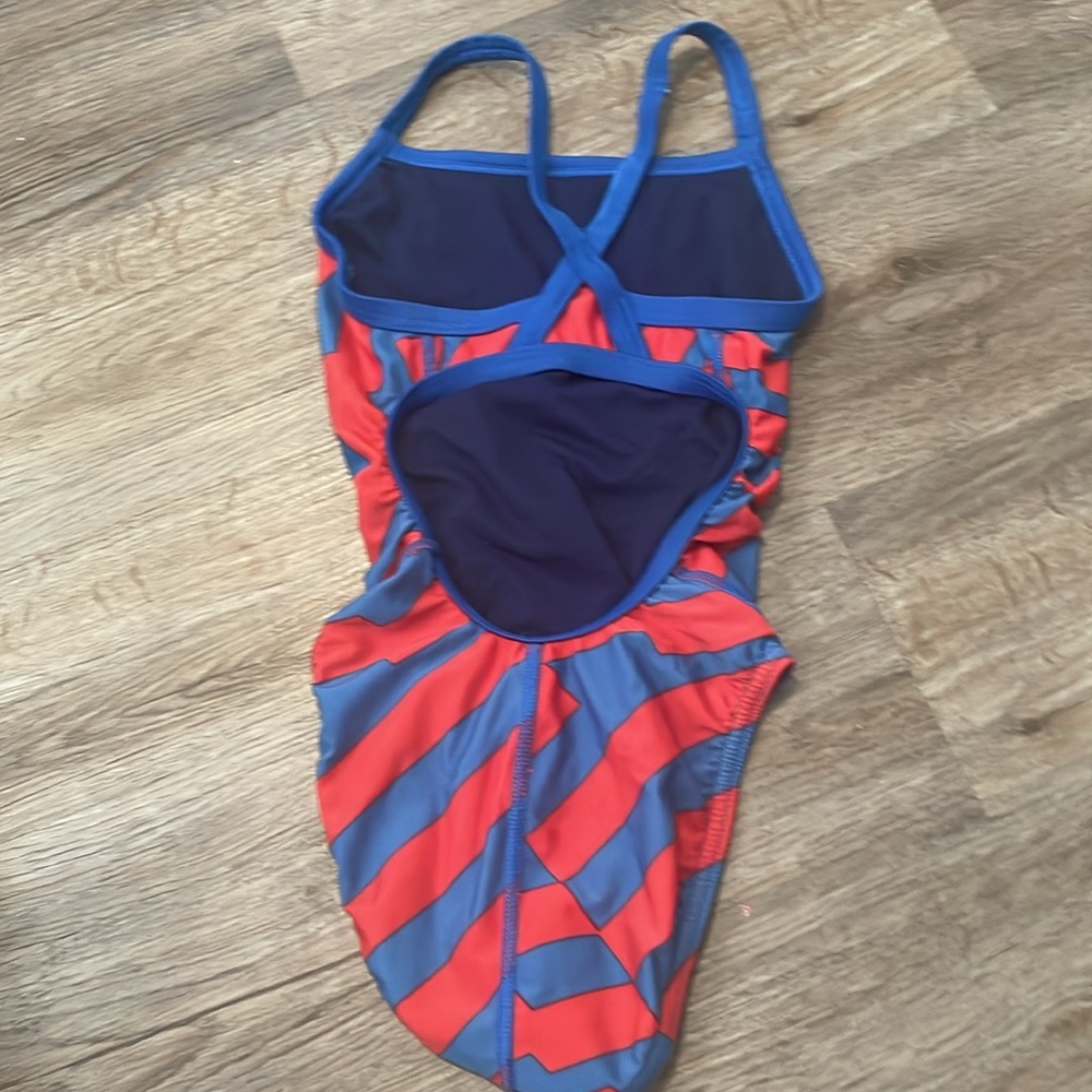 Competitive Swimsuit - Picture 3 of 6